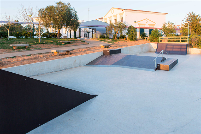 Escola EB 23 Aviador Brito Paes